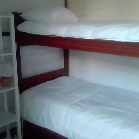 Dom wakacyjny Maison-2chambres-2parkingsprives Dans Jardin Clos